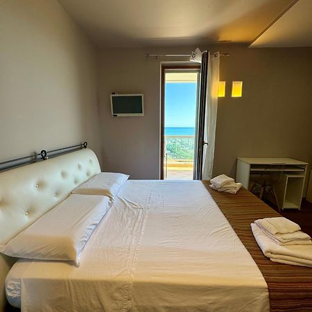 بارليتا B&B L'Orizzonte المظهر الخارجي الصورة