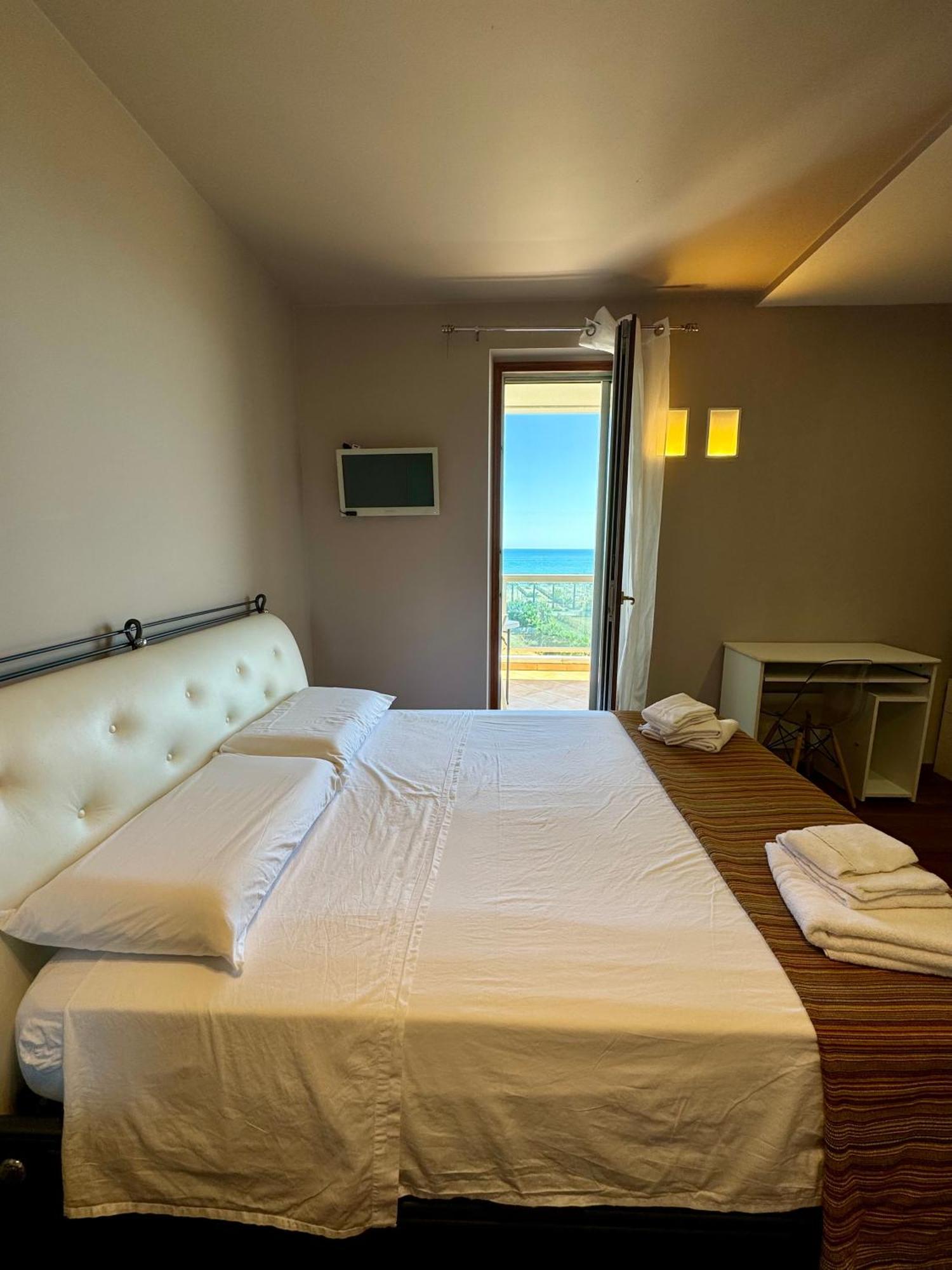 بارليتا B&B L'Orizzonte المظهر الخارجي الصورة
